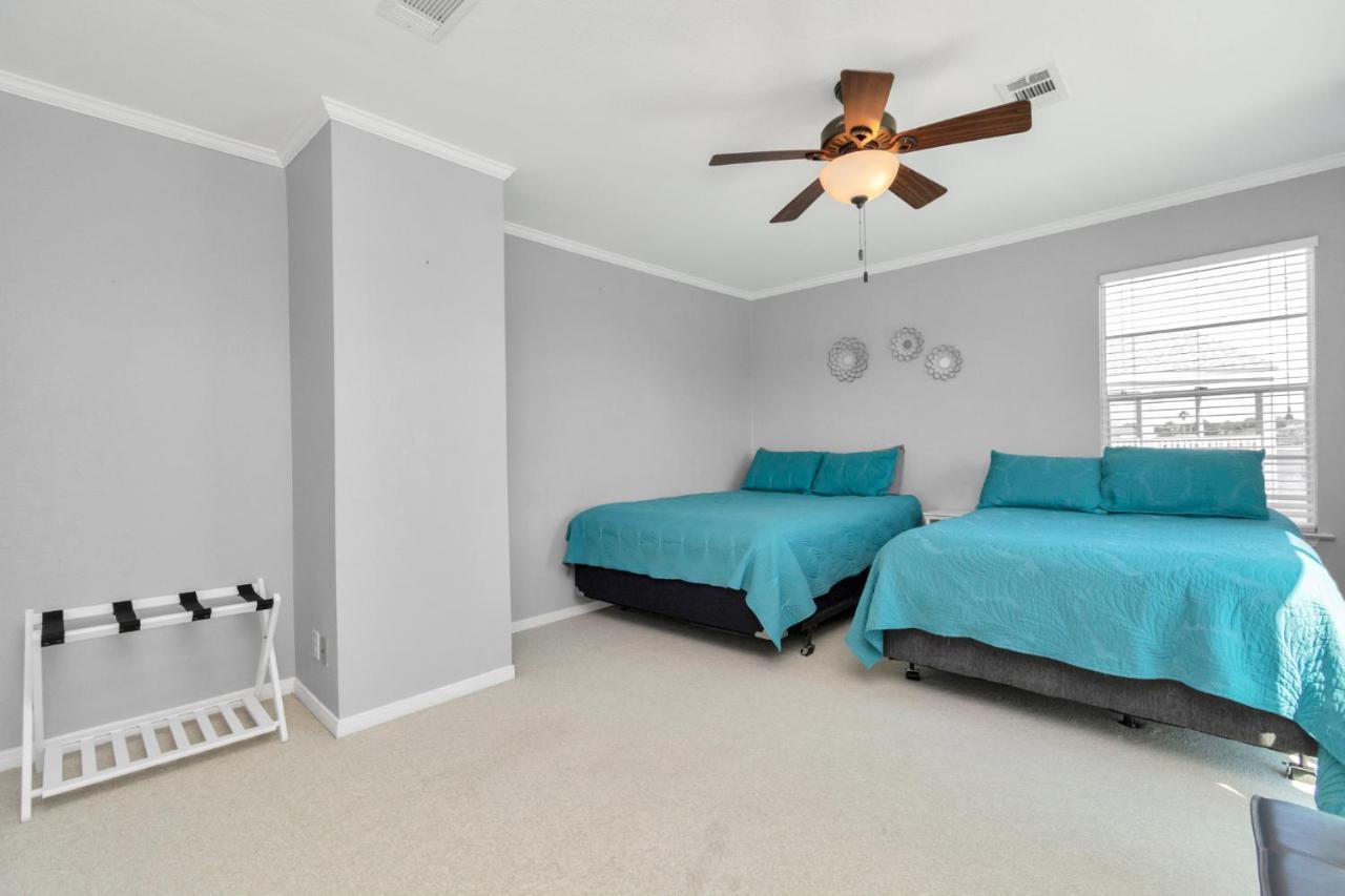 Beauty On The Water! Lake House Near The Beaches! Galveston Exteriör bild