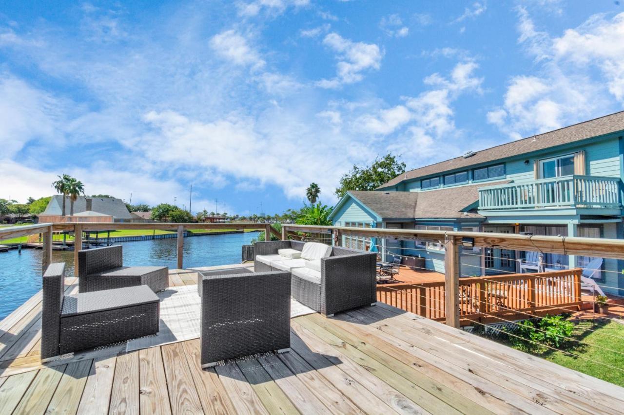 Beauty On The Water! Lake House Near The Beaches! Galveston Exteriör bild