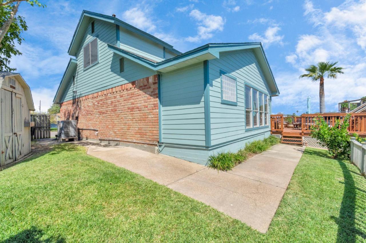 Beauty On The Water! Lake House Near The Beaches! Galveston Exteriör bild
